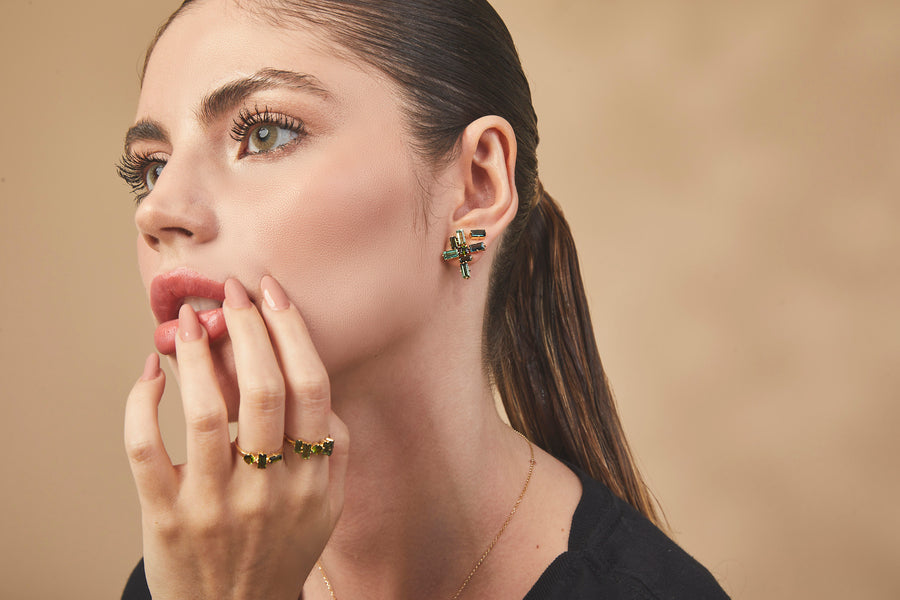 Brinco Turmalina Verde em ouro amarelo 18k