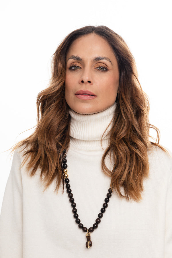 Pingente Figa em Madeira Jacarandá e ouro amarelo 18k